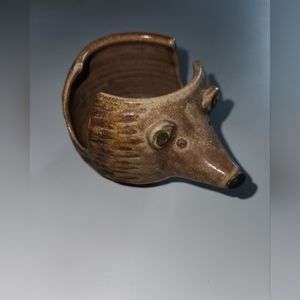 Hedgehog mudworks glazed pottery planter